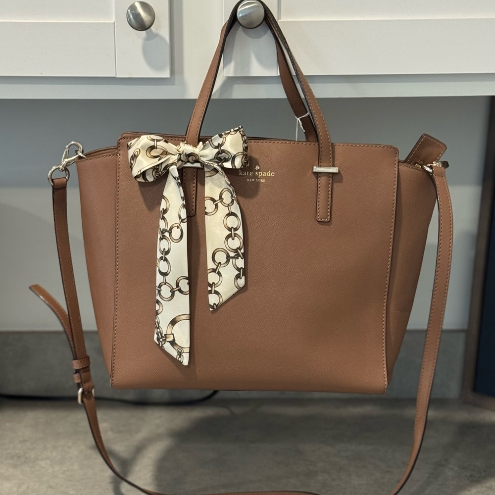Kate Spade New York Hayden Satchel! Preowned!!